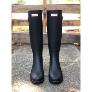 Hunter Women’s Original Refined Rain Boots Size 8